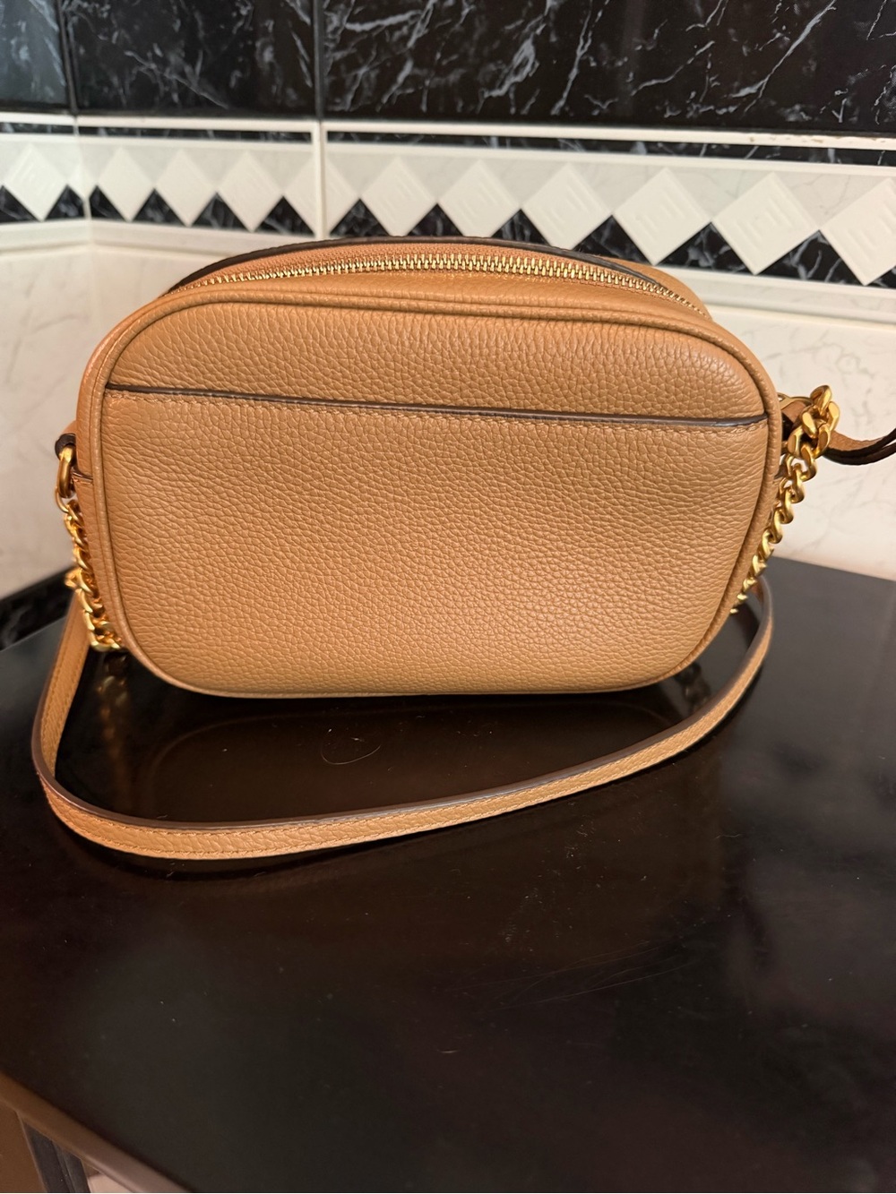 Tory Burch McGraw Camera Bag - Picture 2 of 7